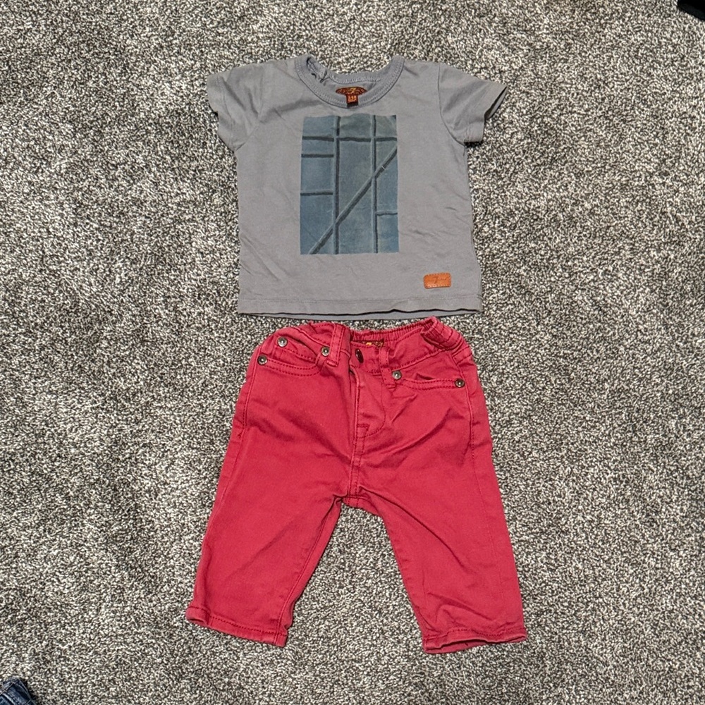 7 For All Man Kind Gray T-Shirt and Red Pants Set